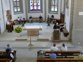 Feierstunde zum Abschluss der Renovierungsarbeiten in St. Crescentius (Foto: Karl-Franz Thiede)